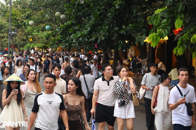 Danang tourist arrivals jump 37 per cent over National Day holiday - 1