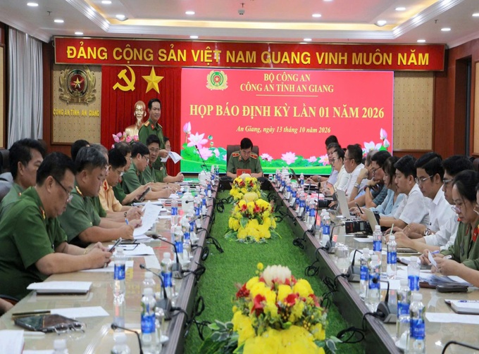 Vietnamese police busts Phu Quoc resort booking scam - 1