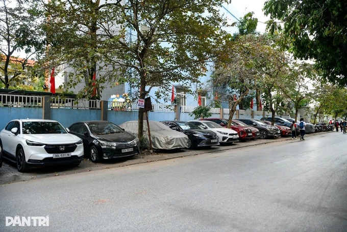Hanoi nearly doubles on-street parking fees - 1 Hanoi nearly doubles on-street parking fees - 1