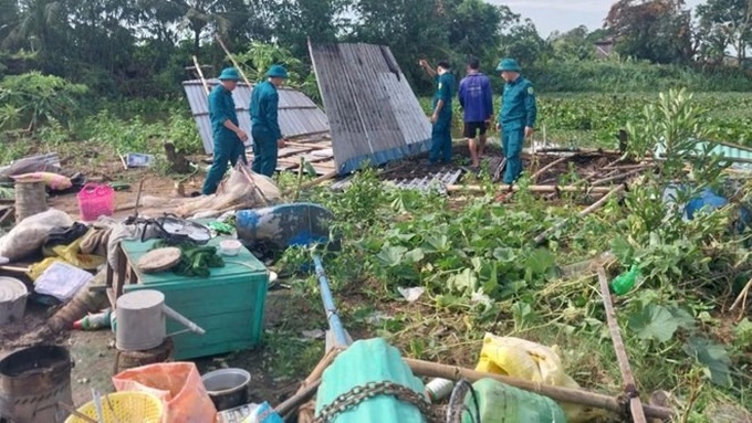 Tornadoes damage 87 homes in An Giang - 1 Tornadoes damage 87 homes in An Giang - 1