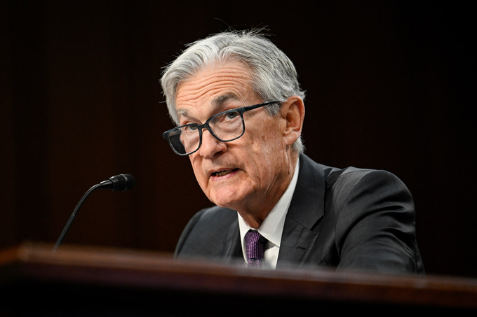 Chủ tịch Fed Jerome Powell mang quan điểm thận trọng tới Quốc hội Mỹ - 1