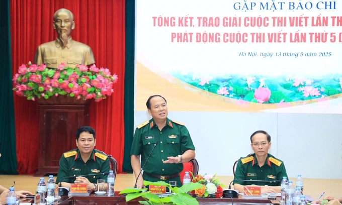 30 tác phẩm đạt giải cuộc thi viết về Bảo vệ nền tảng tư tưởng của Đảng - 1