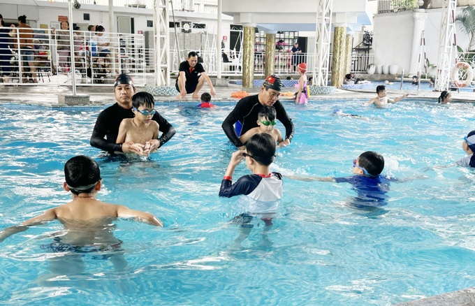 Cẩn trọng với di chứng nghiêm trọng sau đuối nước - 1 Cẩn trọng với di chứng nghiêm trọng sau đuối nước - 1