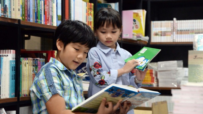 Xây dựng thói quen đọc sách cho trẻ trong thời đại số - 1