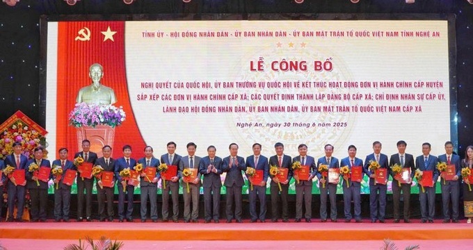 Dấn ấn ngành Nội vụ Nghệ An trong hành trình 80 năm xây dựng và phát triển - 2 Dấn ấn ngành Nội vụ Nghệ An trong hành trình 80 năm xây dựng và phát triển - 2