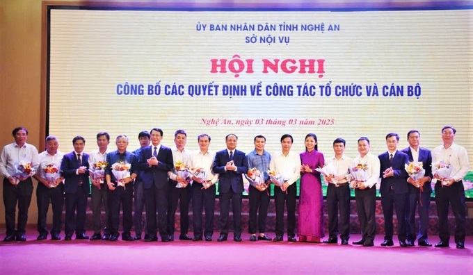 Dấn ấn ngành Nội vụ Nghệ An trong hành trình 80 năm xây dựng và phát triển - 1 Dấn ấn ngành Nội vụ Nghệ An trong hành trình 80 năm xây dựng và phát triển - 1