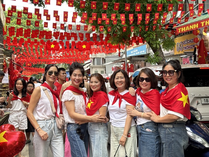 Người Hà Nội đón Tết Độc lập - 2 Người Hà Nội đón Tết Độc lập - 2
