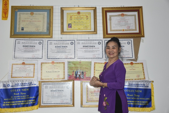 Thầm lặng giữ nhịp trống hội nơi phố thị - 2 Thầm lặng giữ nhịp trống hội nơi phố thị - 2