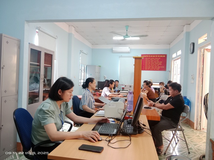 Bộ máy tinh gọn, phục vụ nhân dân hiệu quả - 2