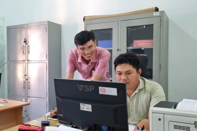Điều động cán bộ trẻ, có chuyên môn cao về cơ sở - 1