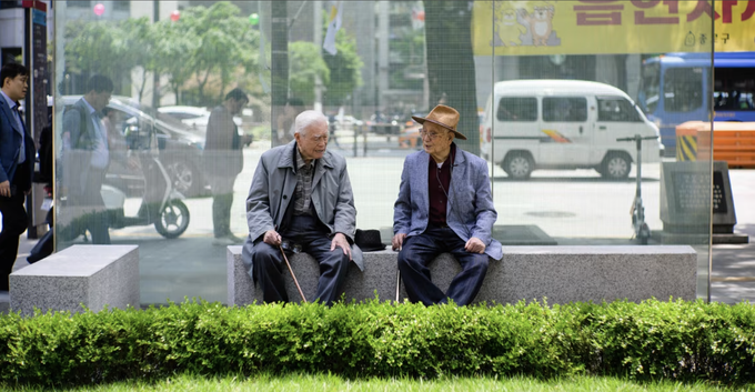 Hàn Quốc đối mặt bài toán “xã hội siêu già” - 1 Hàn Quốc đối mặt bài toán “xã hội siêu già” - 1