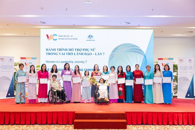 Truyền cảm hứng lãnh đạo cho người khuyết tật - 1 Truyền cảm hứng lãnh đạo cho người khuyết tật - 1