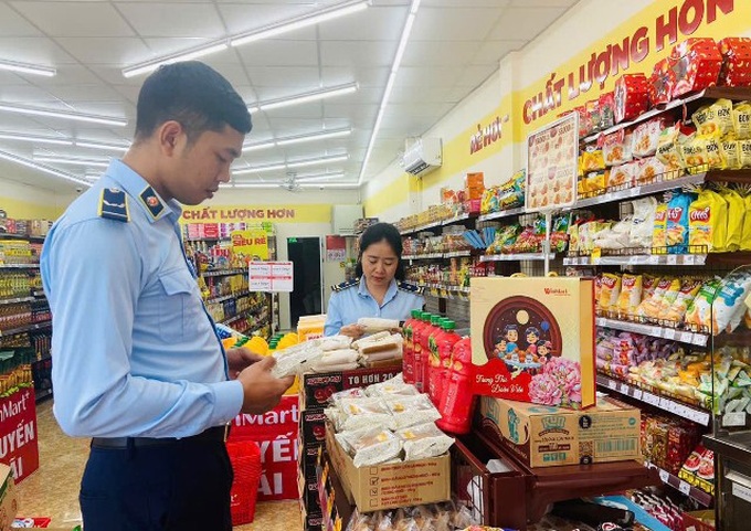 Siết chặt thị trường thực phẩm thiết yếu - 1