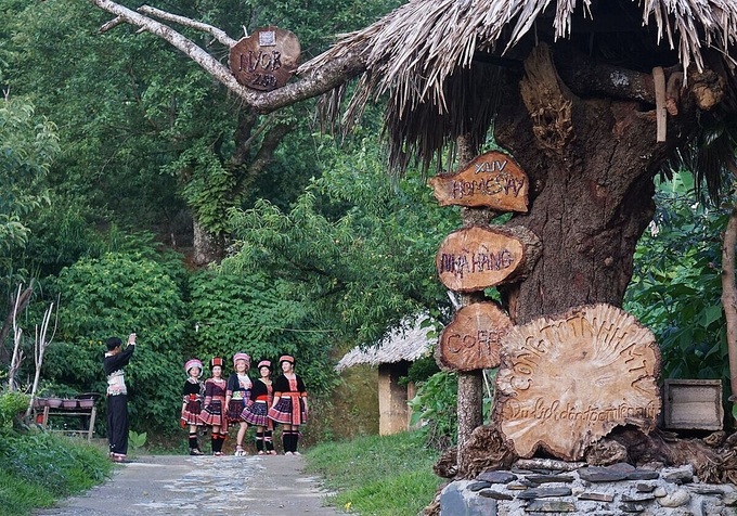 Đưa du khách đến với bản nghèo - 3 Đưa du khách đến với bản nghèo - 3