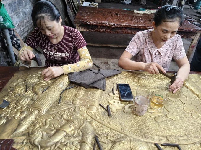 Giữ lửa nghề kim hoàn cổ - 3 Giữ lửa nghề kim hoàn cổ - 3