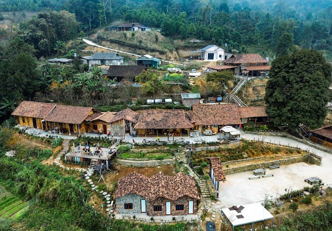 Hồng Thái dịu dàng qua những mùa hoa, mùa lúa - 1 Hồng Thái dịu dàng qua những mùa hoa, mùa lúa - 1