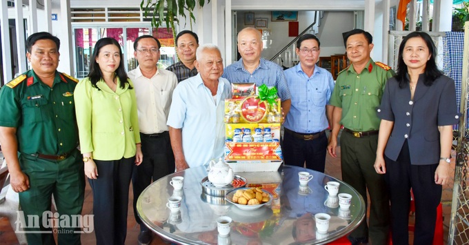 An Giang: Để chính sách người có công đến đúng người, đúng lúc - 2 An Giang: Để chính sách người có công đến đúng người, đúng lúc - 2