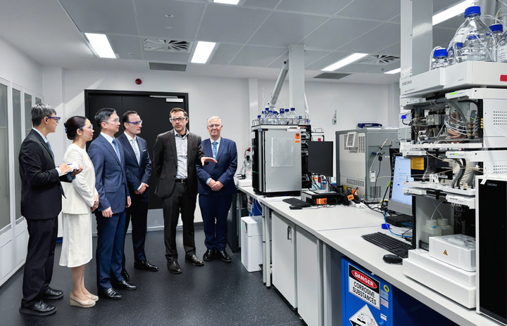 Vietnam, Australia partner on mRNA vaccines for flu and cancer - 2 Vietnam, Australia partner on mRNA vaccines for flu and cancer - 2