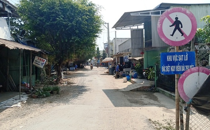 14 hộ dân bị sông Hậu nuốt nhà: Người thấp thỏm chờ nhà, người âu lo nợ nần - 4