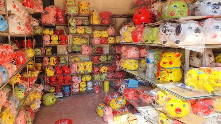 2,5 triệu đồng/con lợn tiết kiệm, mua về buốt ruột không dám đập - 1