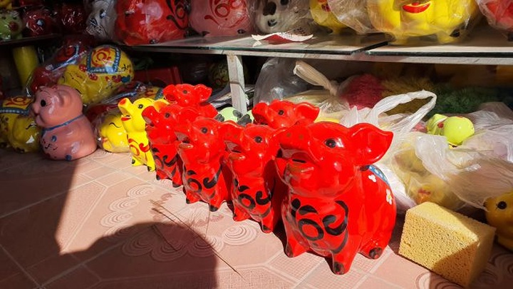 2,5 triệu đồng/con lợn tiết kiệm, mua về buốt ruột không dám đập - 3