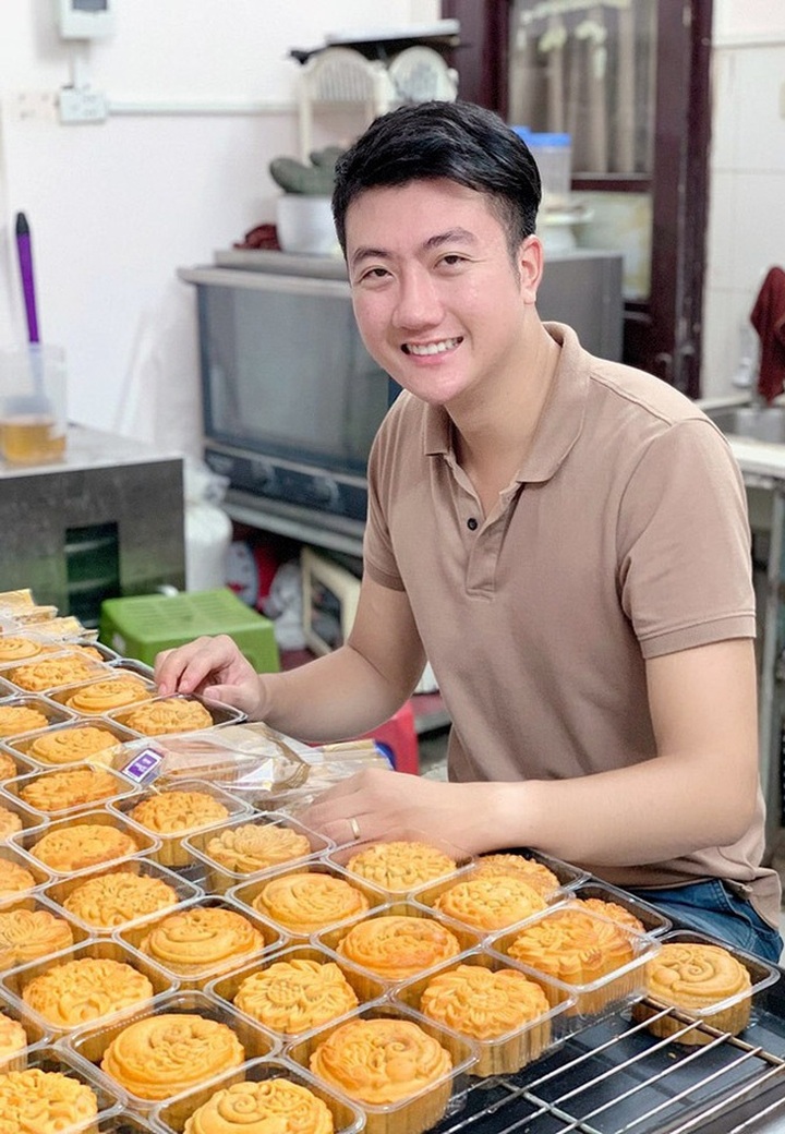 Anh chàng đẹp trai đam mê làm bánh, mỗi tháng bỏ túi 60 triệu đồng - 2