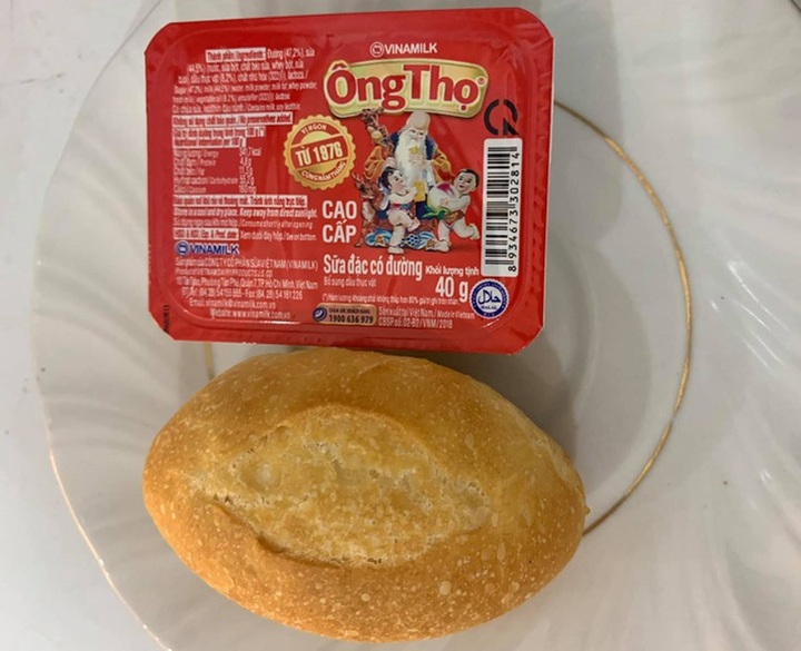 Bánh mì tí hon đắt khách, chủ quán ngày bán 10.000 chiếc không kịp tay - 2