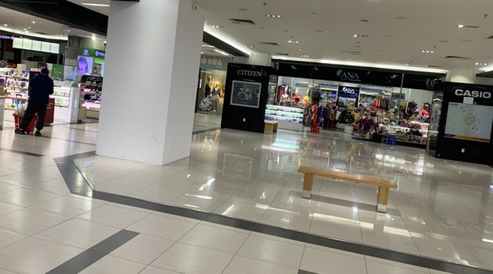 Bất động sản bán lẻ dính đòn đau từ đại dịch, giá thuê sắp rẻ hơn? - 1