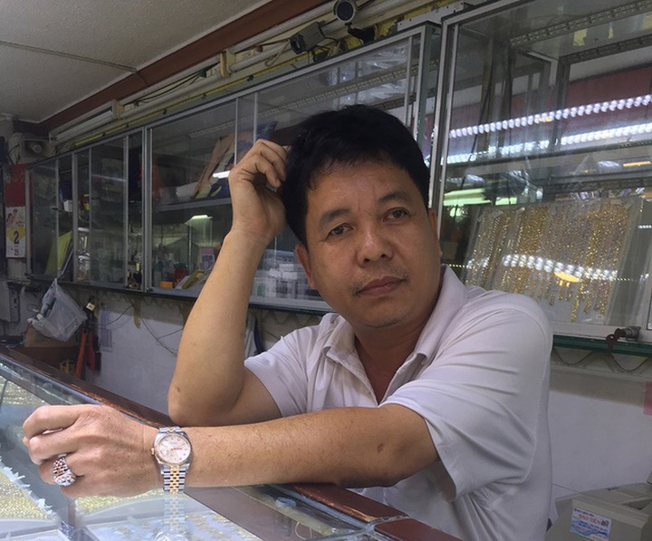 Ông Lê Hồng Lực - chủ tiệm vàng Thảo Lực