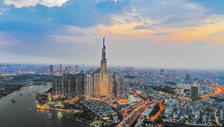 Bất ngờ xuất hiện dòng tiền như thác lũ đổ vào cổ phiếu Vingroup - 1