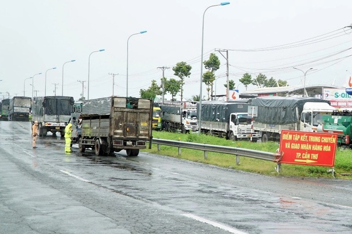 Bị Cần Thơ chặn xe chở oxy, Chủ tịch Sóc Trăng cầu cứu Bộ trưởng GTVT - 2