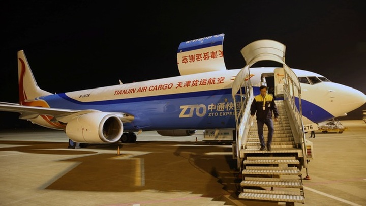 Bị Mỹ gây khó dễ, các công ty Trung Quốc ồ ạt kéo nhau về Hồng Kông - 1