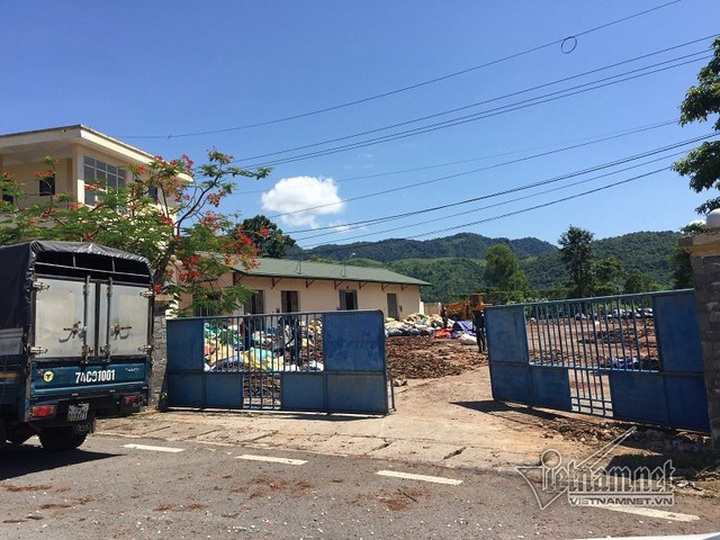 Nhà làm việc Hải quan Khu kinh tế Lao Bảo trở thành nơi phơi tràm