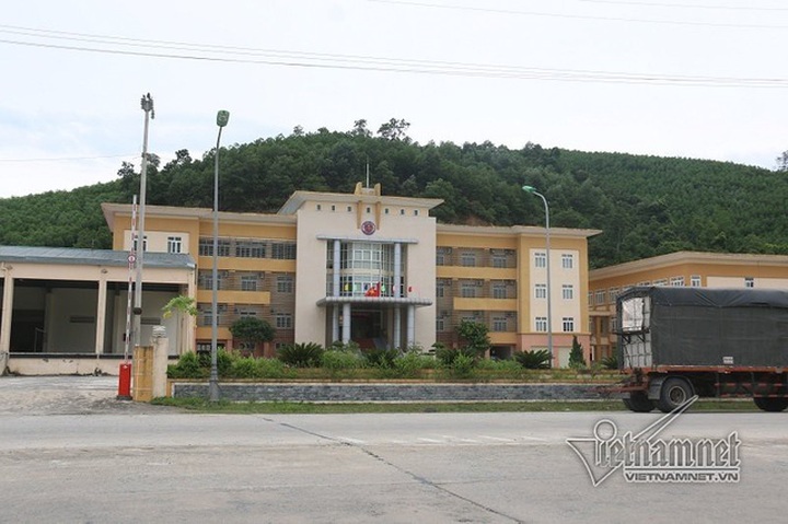 Toà nhà hoành tráng của Chi cục Hải quan KKT Cầu Treo nay chuyển lại cho nhân sự Đội kiểm soát chống lậu