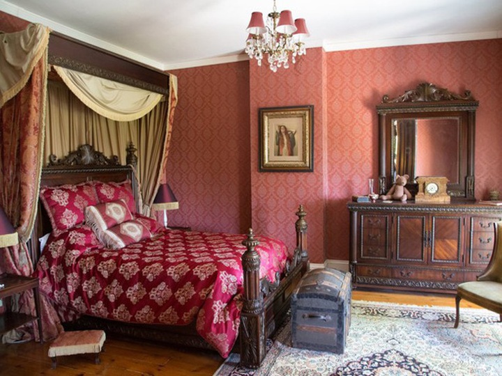 Phòng ngủ được đặt trên tầng.