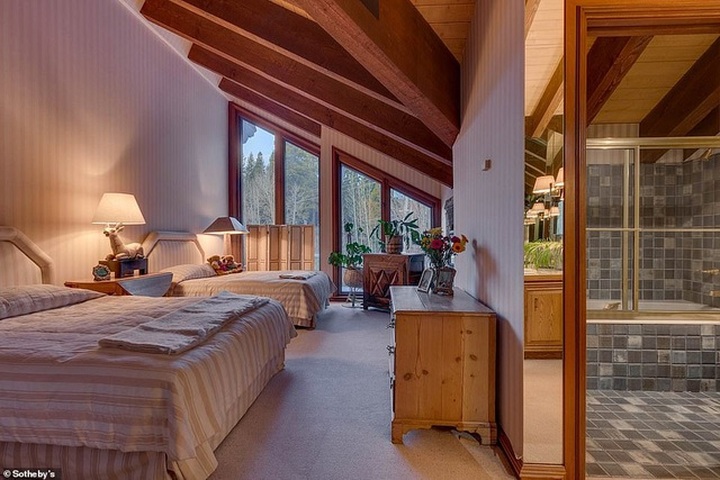 Biệt thự trong “Bố già” rao bán với giá 5,5 triệu USD - 13