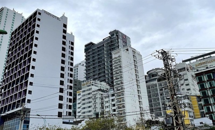 Bỏ gần 200 tỷ đồng xây khách sạn, 2 năm bán lỗ 100 tỷ đồng vẫn ế - 1