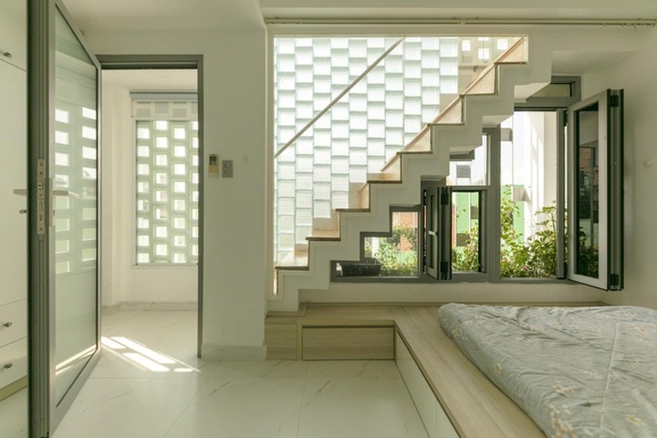 Bố mẹ Việt xây ngôi nhà với thiết kế lạ mắt tặng hai người con - 7