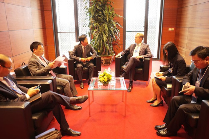 
Bộ trưởng Trần Tuấn Anh: Cách mạng công nghiệp lần thứ 4 mang lại nhiều cơ hội và cả thách thức với dự báo nhiều việc làm truyền thống sẽ mất đi
