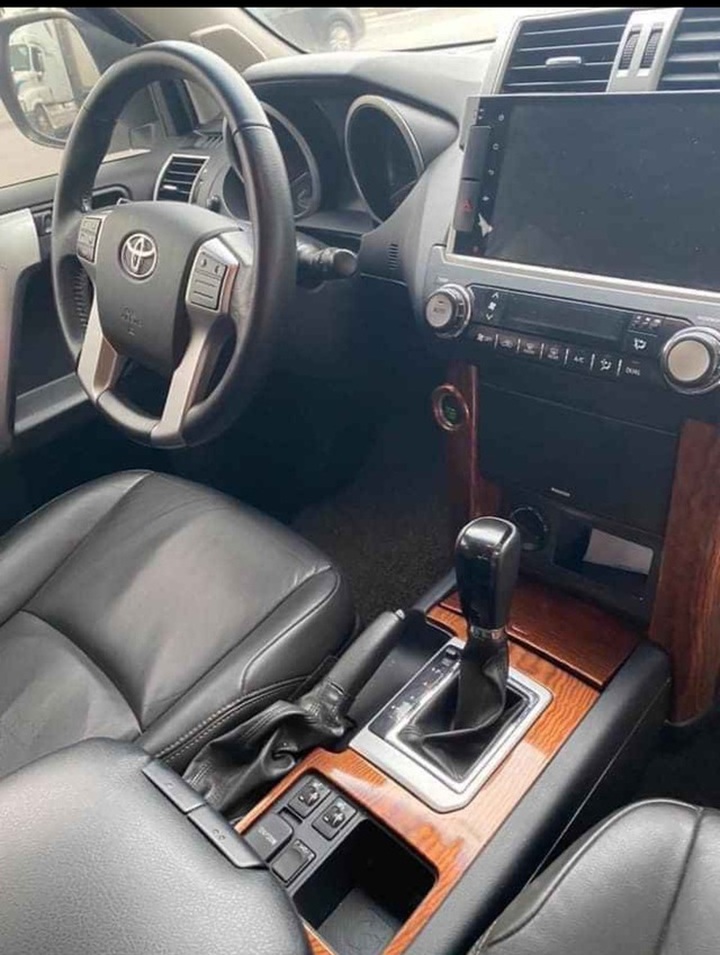 Bùng nổ ô tô cũ biển Lào bán giá siêu rẻ tại Việt Nam - 2