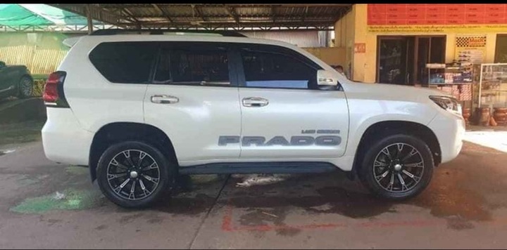 Bùng nổ ô tô cũ biển Lào bán giá siêu rẻ tại Việt Nam - 4