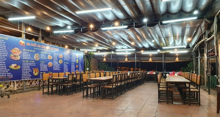 Các nhà hàng thua lỗ nặng do tác động của Nghị định 100 và dịch cúm corona - 1