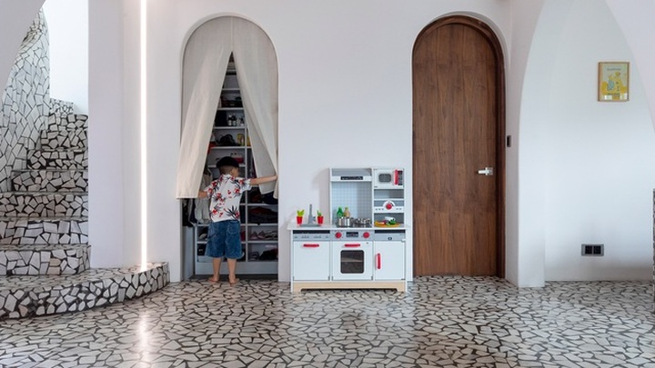 Căn hộ đẹp lạ, đậm hơi thở kiến trúc tân thời giữa lòng Sài Gòn - 1