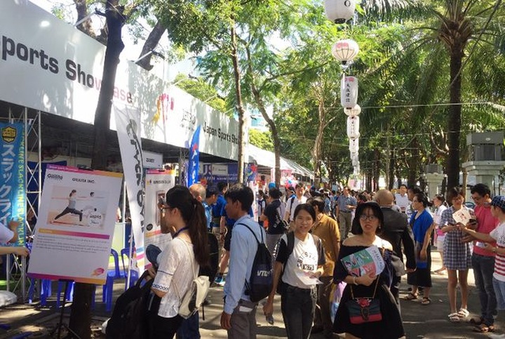 le hoi viet nhat 1.JPG