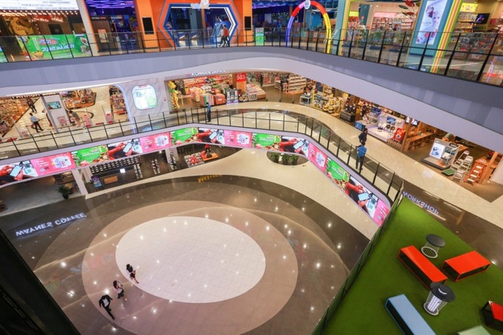 Cảnh vắng lặng như tờ tại các trung tâm thương mại Hà Nội trong mùa dịch - 5