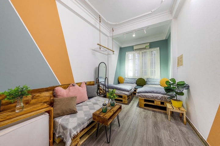 Cặp đôi chi tiền triệu rủ nhau đi trốn dịch ngày Valentine - 1