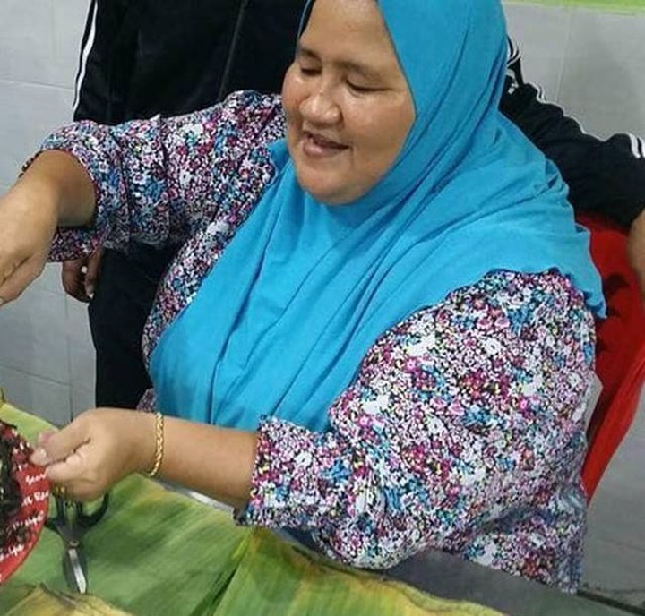 Cặp vợ chồng bán cơm kiếm 2,2 tỷ đồng/tháng - 1