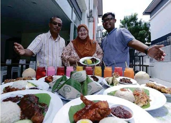 Cặp vợ chồng bán cơm kiếm 2,2 tỷ đồng/tháng - 7