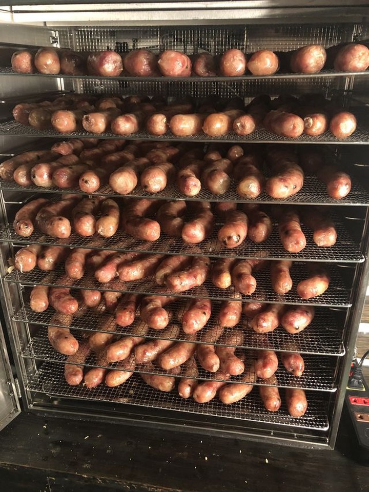 Chán lạp sườn ngoài bắc, chị em lùng mua lạp sườn ướp rượu áp xanh - 4