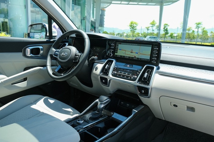 Chi tiết Kia Sorento 2021: xe Hàn Quốc có gì với giá cao nhất 1,349 tỷ? - 6